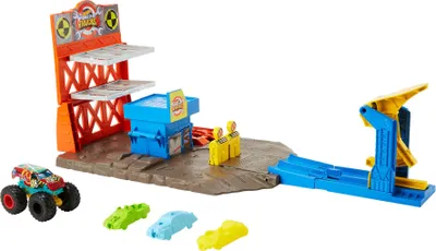 Produktbild von Hot Wheels Monster Trucks Blast Station Stunt Set, Zubehör inkl. 4 Autos
