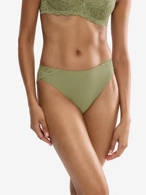 Productafbeelding van Triumph dames string, Tai-model, Red Label Amourette, kleur: olijfgoud, maat: 44