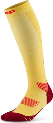 Image de CEP Core Run chaussettes de sport de compression longues pour hommes jaunes