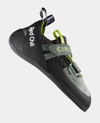 Kletterschuh "Circuit LV" von RedChili; grau mit grünen Akzenten und Klettverschluss; geeignet für das Klettern.
