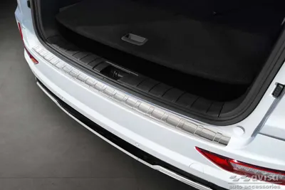 Obrázek produktu pro Ochranná lišta hrany kufru SsangYong Rexton 2021- (po faceliftu, matná)