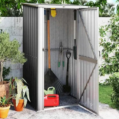 Immagine prodotto di Capanno per attrezzi antracite in acciaio zincato, dimensioni 118,5x97x209,5 cm. Capanno da giardino con porta chiudibile, resistente agli agenti atmosferici, ideale per riporre attrezzi, biciclette, tosaerba e bidoni della spazzatura all'esterno