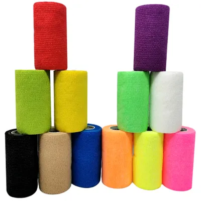 Produktbild von LisaCare selbsthaftende Bandagen 10cmx4,5m - Farb-Mix - 12 Rollen Pflaster
