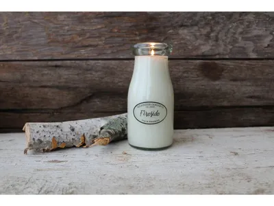 Zdjęcie produktu dla MILKHOUSE CANDLE Świeczka zapachowa Fireside MILKBOTTLE (227 g)