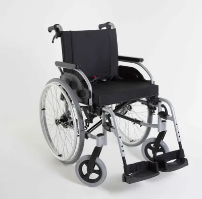 Produktbild von Rollstuhl Action1 R silbergrau>>>>SB 45,5 cm