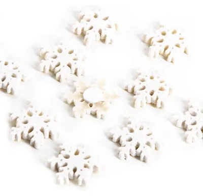 Produktbild von 10 Schneeflocken Streuteile weiß glitzernd mit Klebepunkt