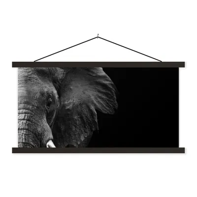 Produktbild von MuchoWow® Textilposter Tiere - Elefant - Wild - Schwarz - Weiß 120x60 cm mit schwarzem Rahmen - Dekoration Schlafzimmer