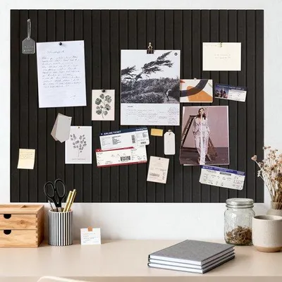 Produktbild von Famanu Pinnwand aus Filz - Dekoratives Memoboard - Selbstklebend - 90 x 60 cm - Schwarz