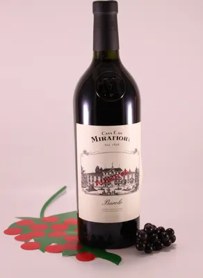 Produktbild von Barolo Riserva Mirafiore - 2010 - Kellerei Fontanafredda