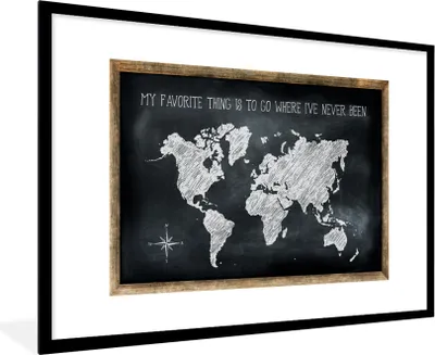 Produktbild von MuchoWow® MuchoWow® Gerahmtes Poster Weltkarte - Zitat - Kreidetafel 90x60 cm - Poster mit zchwarzem Bilderrahmen - Wanddekoration - Fotos