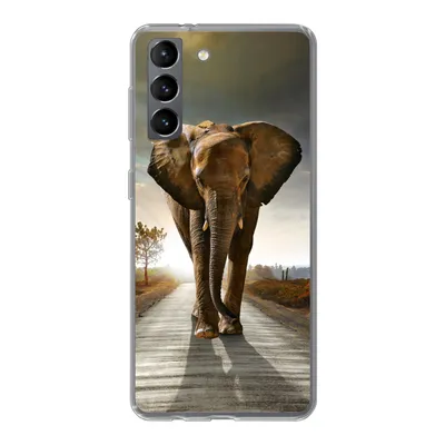 Produktbild von MuchoWow® Handyhülle Schutzhülle Hülle für Samsung Galaxy S21 Elefant - Straße - Tiere - Sonnenuntergang - Landschaft Silikon Softcase Handy Hülle - Softcase