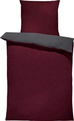 A folded duvet cover and pillowcase set.