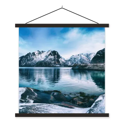 Produktbild von MuchoWow® Textilposter Wasser - Berge - Natur 60x60 cm mit schwarzem Rahmen - Posteraufhänger