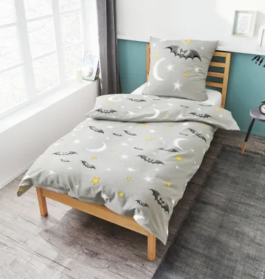 Produktbild von Bierbaum Kinder Biber Bettwäsche 2 tlg. 135x200cm Dinosaurier Pferde Astronaut Bauernhof Einhorn Fußball Baustelle, Farbe:Fledermaus