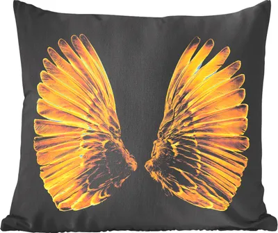 Produktbild von MuchoWow® Zierkissen Sofakissen Wohnzimmer Dekokissen 45x45 cm Goldene Flügel auf schwarzem Hintergrund - Schlafpolster - Polster für das Sofa