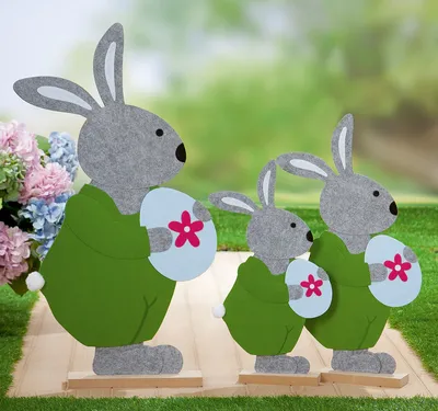 Zdjęcie produktu dla Gilde Standrelief, Hase, "Hoppi", Filz, grau, grün, VE 3, L. 7 cm, B. 34 cm, H. 61 cm 81256