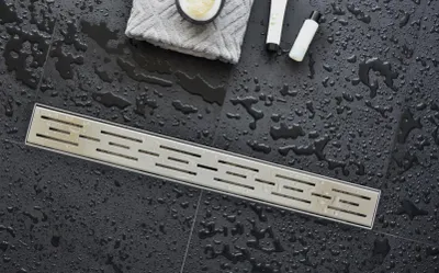 Produktbild von sanicomfort Duschrinne Isel 700 mm, Bodenablauf Komplettset inkl. Designrost, chrom, Befliesbar Duschrinne extra flach aus Edelstahl