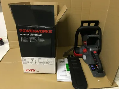 Produktbild von Powerworks Dual Voltage Akku-Kettensäge P24CS25, incl. Akku 2Ah 24V &Ladestation