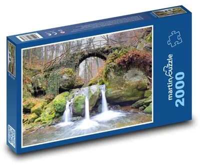 Obrázok produktu pre Puzzle 2000 Lesný most nad riekou - martinpuzzle
