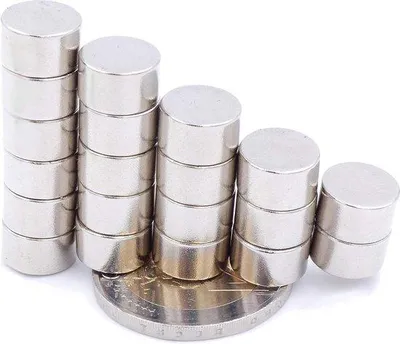 Productafbeelding van Famanu Mini Magneten, 20 stuks, 10x6 mm, N52 - Zeer sterke neodymiummagneten