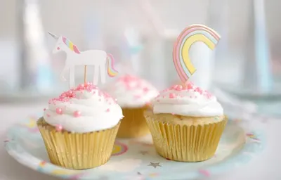 Produktbild von Muffinförmchen-Set Einhorn - Kuchendeko, Kindergeburtstag