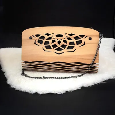 Produktbild von Holzhandtasche schwarz - Mandala 25 cm