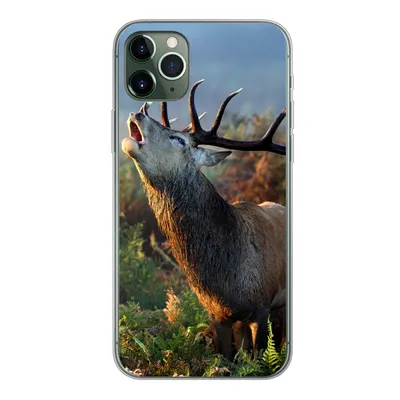 Produktbild von MuchoWow® Handyhülle Schutzhülle Hülle für iPhone 11 Pro Max Hirsche - Wald - Nebel Silikon Softcase Handy Hülle - Schutz