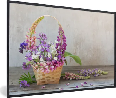 Produktbild von MuchoWow® Gerahmtes Poster Korb - Blumen - Stilleben 30x20 cm - Poster mit Schwarzem Bilderrahmen Wandposter Rahmen Foto Bilder - Kunstdruck - Bild-Poster
