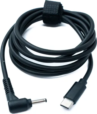 Obrázok produktu pre Kábel DC 20V, dĺžka 150 cm, prierez 3,0 x 1,1 mm, konektor na jednej strane a USB 3.1 Type-C konektor v pravom uhle na druhej strane. | System-S