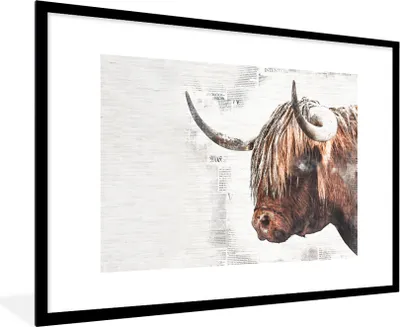 Produktbild von MuchoWow® Gerahmtes Poster Scottish Highlander - Tiere - Zeitungsartikel 90x60 cm - Poster mit Schwarzem Bilderrahmen Wandposter Rahmen Foto Bilder - Wanddekoration - Fotos