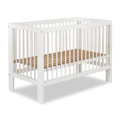 Produktbild von Weißes Babybett 120x60 cm Olivia, Höhenverstellbares Gitterbett mit Schlupfsprossen, Elegantes Kinderbett Erstausstattung für das Babyzimmer