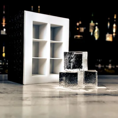 Eiswürfelform für 6 große, klare Eiswürfel, 5x5x5 cm
