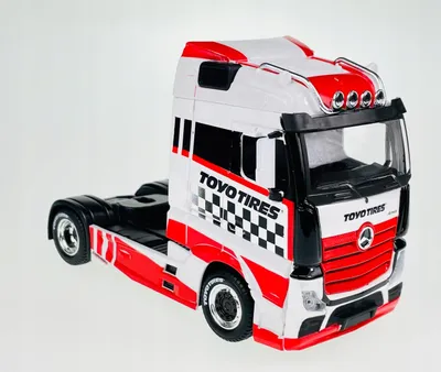 Obrázek produktu pro Bburago, model nákladního automobilu Mercedes Actros, měřítko 1:43,