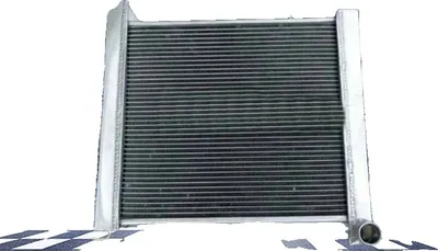 Image de Radiateur en aluminium pour Chevrolet Corvette, conception sur mesure, refroidissement haute performance, construction en aluminium durable