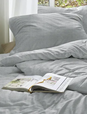 Produktbild von Irisette Seersucker Bettwäsche-Garnitur Easy 8514  Farbe silber Größe  155x220+80x80cm