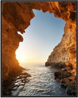 Produktbild von Wallario Wandbild Höhlen am Meer, Größe: 40,30 x 50,30 cm, Poster mit schwarzem Aluminiumrahmen