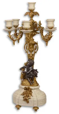 Produktbild von Casa Padrino Barock Kerzenständer Weiß / Gold 29,5 x 26,5 x H. 59,4 cm - Barockstil Deko