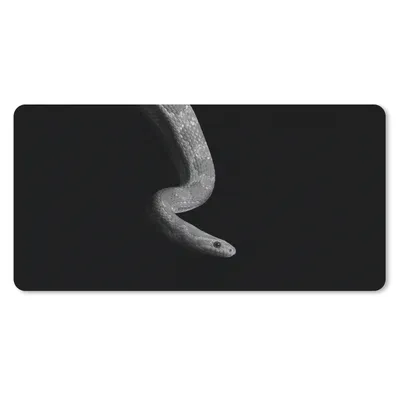 Produktbild von MuchoWow® Schreibtischunterlage Tiere - Schlange - Schwarz - Weiß - Porträt 80x40 cm - XXL Mauspad - Gaming Mauspad
