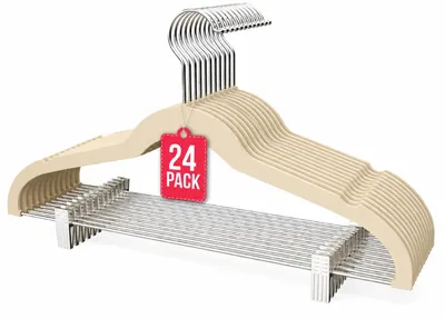 Imagen del producto de Percha de Terciopelo con Pinzas Beige Pack 24 COM-FORT HOUSE