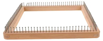Image de Cadre en bois carré pour tricoter des chaussettes et des écharpes – Cadre de tricotage artisanal
