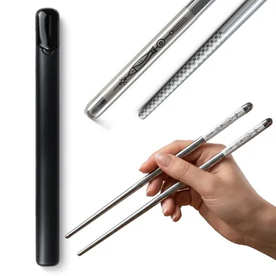 Zdjęcie produktu dla Gardenko Pałeczki do sushi metalowe 24 cm stal nierdzewna 316L - 1 para (2 szt.) z etui - Wielorazowe pałeczki do kuchni azjatyckiej