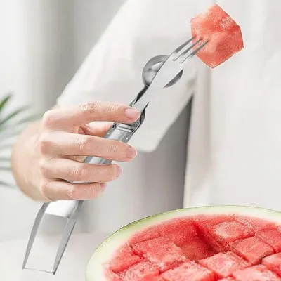 Produktbild von Wassermelonen-Schneider aus Edelstahl | Multifunktionaler Küchenhelfer mit Gabel und Löffel für Obstsalate und Picknicks