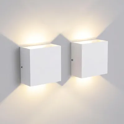 Produktbild von 2x LED Wandleuchte Innen Moderne Wandlampe Flur Wandleuchten, 10x10x5cm, 6W 3000K Up Down Warme Wandleuchten für Wohnzimmer Schlafzimmer Gang Korridor