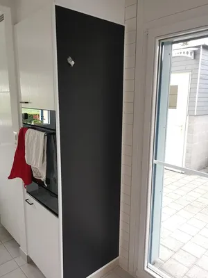 Produktbild von Selbstklebende Magnetfolie - Magnetisch, Beschreibbar, Abwaschbar - 100 x 30 cm - Schwarz