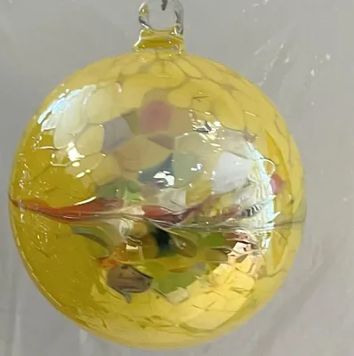 Immagine prodotto di Ornamento in vetro giallo a forma di sfera, da appendere, diametro 15 cm