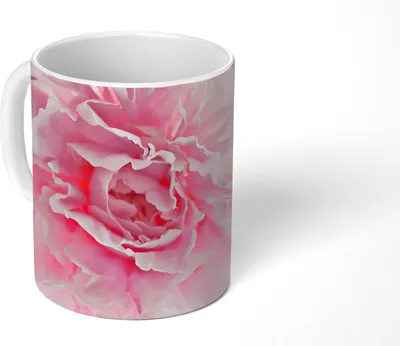 Produktbild von MuchoWow® Tasse Kaffeetasse Kaffeebecher 350 ml Draufsicht auf eine rosa Pfingstrose mit weißem Hintergrund Teetasse - Fototasse - Becher - Keramikbecher - Teebecher - Kaffeetasse - Bürotasse