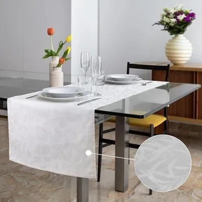 Zdjęcie produktu dla Wodoodporna serwetka stołowa wykonana w 100% z bawełny, elegancki design