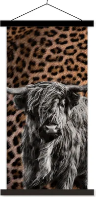 Produktbild von MuchoWow® Textilposter Schottisches Hochlandrind - Pantherdruck - Schwarz - Weiß 90x180 cm mit schwarzem Rahmen - Dekoration Wohnzimmer