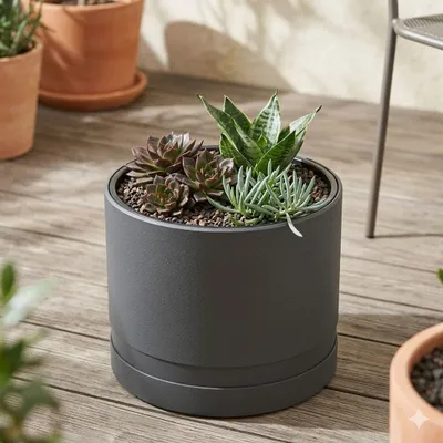 Produktbild von Deco4Home Koma Blumentopf Anthrazit 38cm | Pflanzkübel Zylinder Matt 3D mit Einsatz 22L | Frosttolerant Wetterfest Großer Übertopf für Garten Balkon