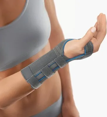 Produktbild von Bort Handgelenkstütze mit Aluschiene schwarz>>>>Gr. XS rechts